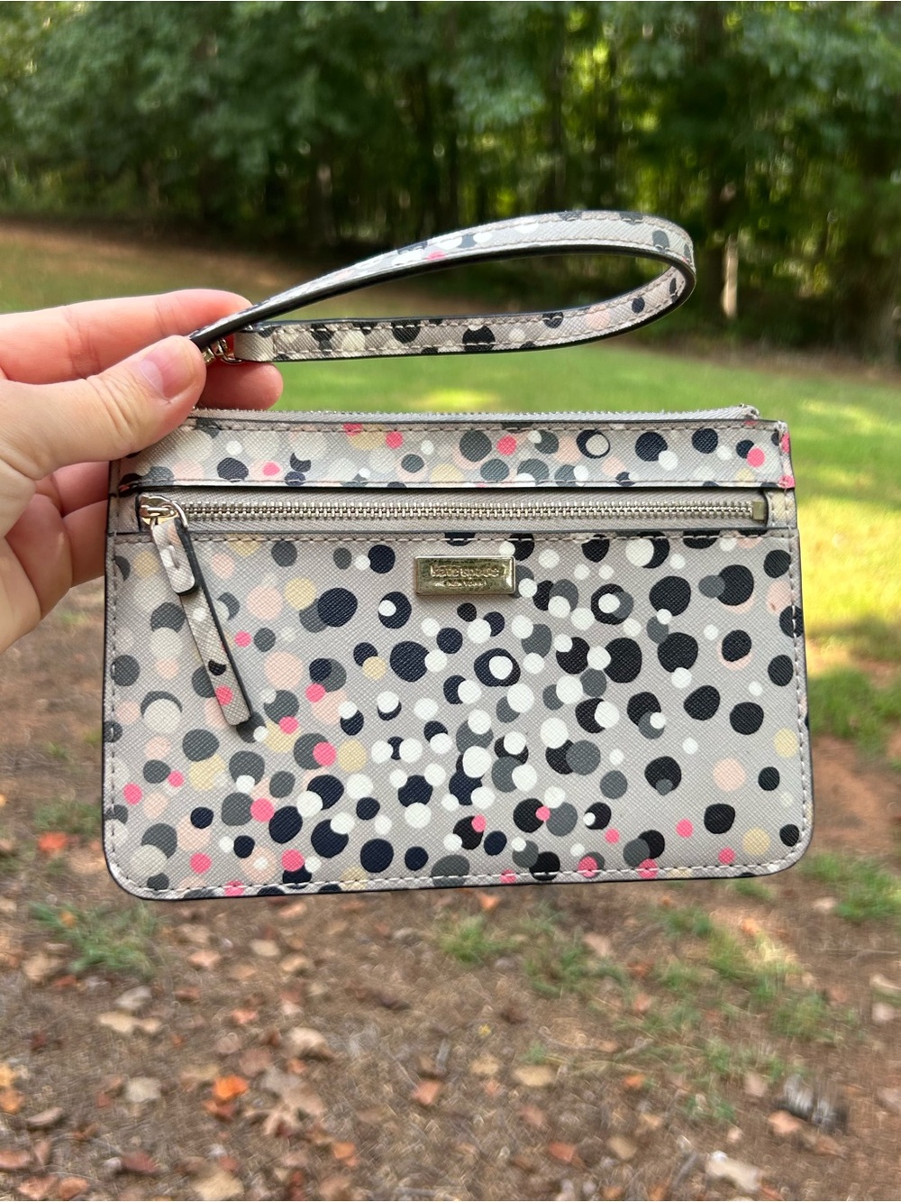 Kate Spade New York Confetti Dot Wristlet Clutch Gray Pink Black